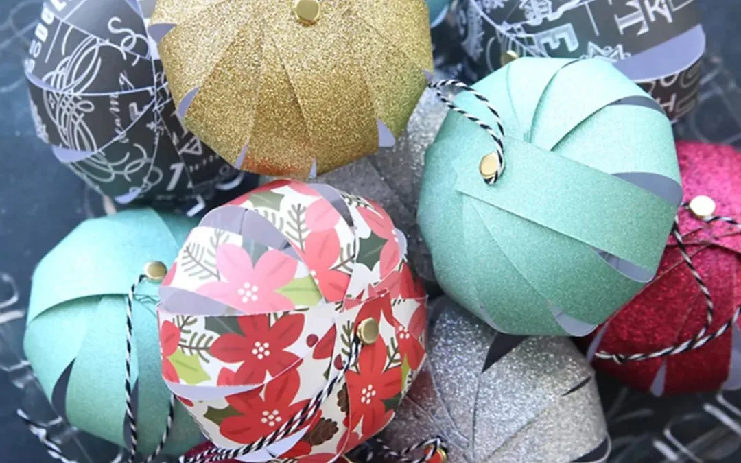 wrapping paper, decorations & wreaths .. Childrens christmas craft workshops near Stroud!